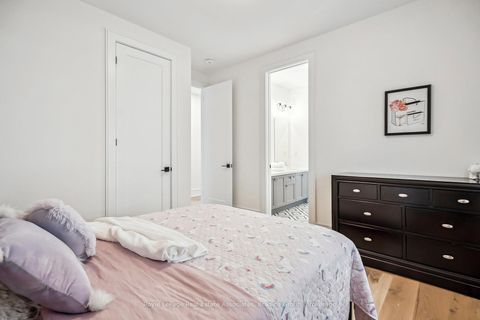 Photo 20 at 46 Boulton Trail, GO Glenorchy, Oakville