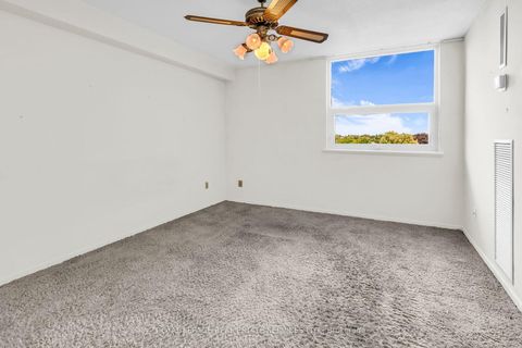 Photo 11 at 702 - 1900 Sheppard Avenue E, Pleasant View, Toronto