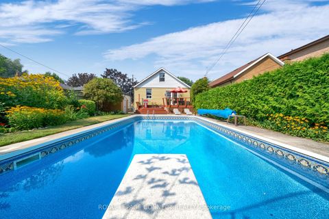 Photo 13 at 91 Lillington Avenue, Cliffside, Toronto