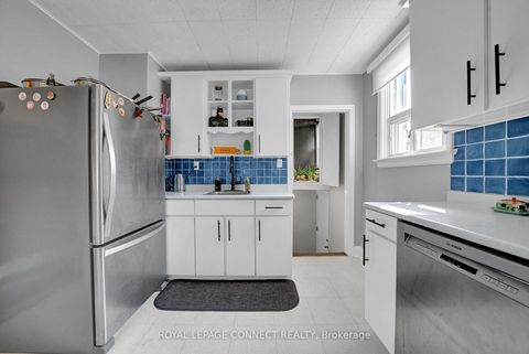 Photo 17 at 91 Lillington Avenue, Cliffside, Toronto