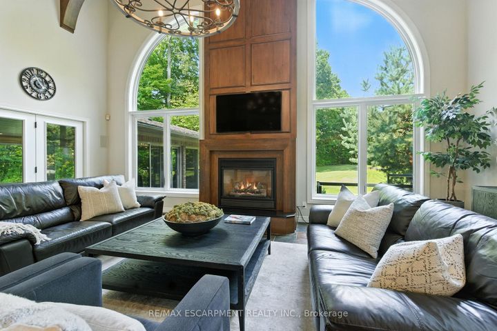 Photo 21 at 26 PARKSHORE Place, Rural Flamborough, Hamilton