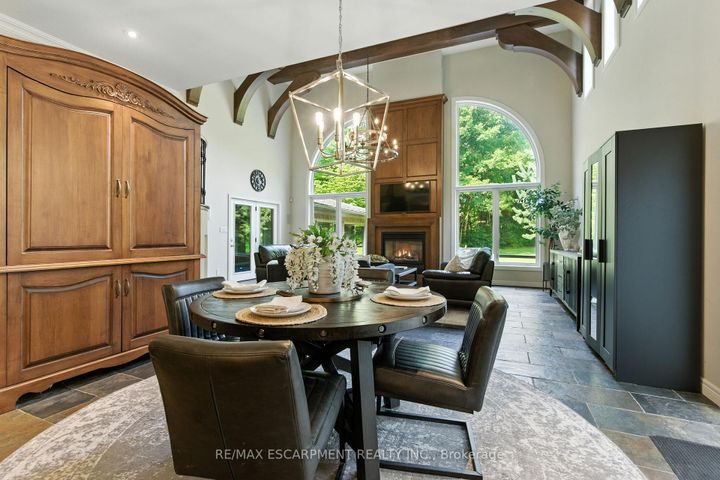Photo 23 at 26 PARKSHORE Place, Rural Flamborough, Hamilton