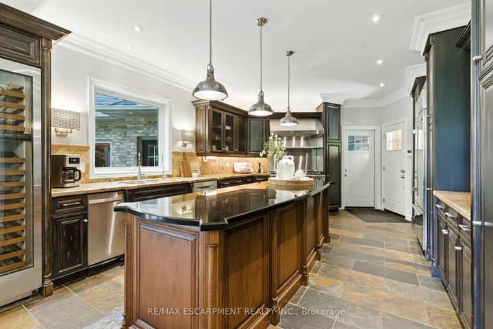 Photo 24 at 26 PARKSHORE Place, Rural Flamborough, Hamilton