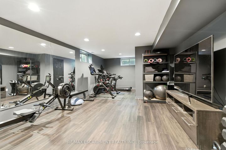 Photo 40 at 26 PARKSHORE Place, Rural Flamborough, Hamilton