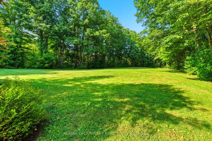 Photo 47 at 26 PARKSHORE Place, Rural Flamborough, Hamilton