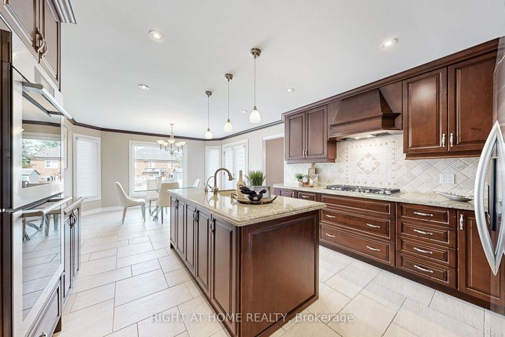 Photo 7 at 179 Strathearn Avenue, Bayview Hill, Richmond Hill