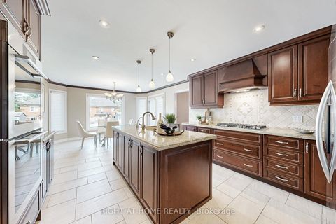 Photo 7 at 179 Strathearn Avenue, Bayview Hill, Richmond Hill
