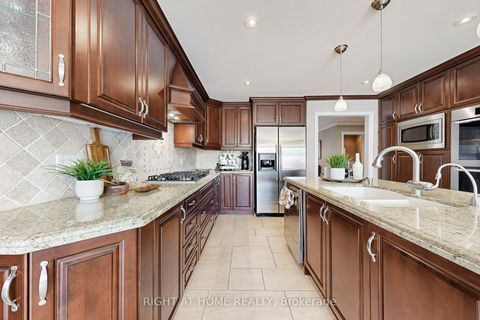 Photo 10 at 179 Strathearn Avenue, Bayview Hill, Richmond Hill
