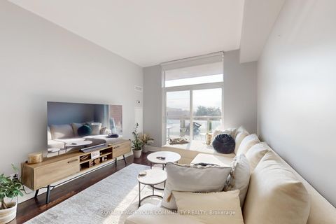 Photo 9 at 220 - 10211 Keele Street, Maple, Vaughan
