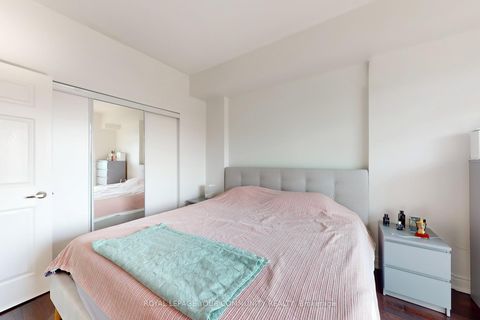 Photo 12 at 220 - 10211 Keele Street, Maple, Vaughan