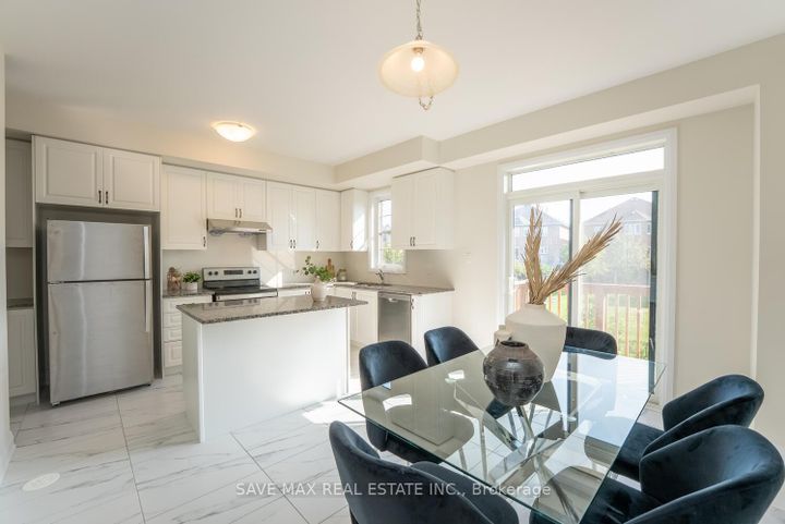 Photo 19 at 13 Kennisis Way, Maple, Vaughan