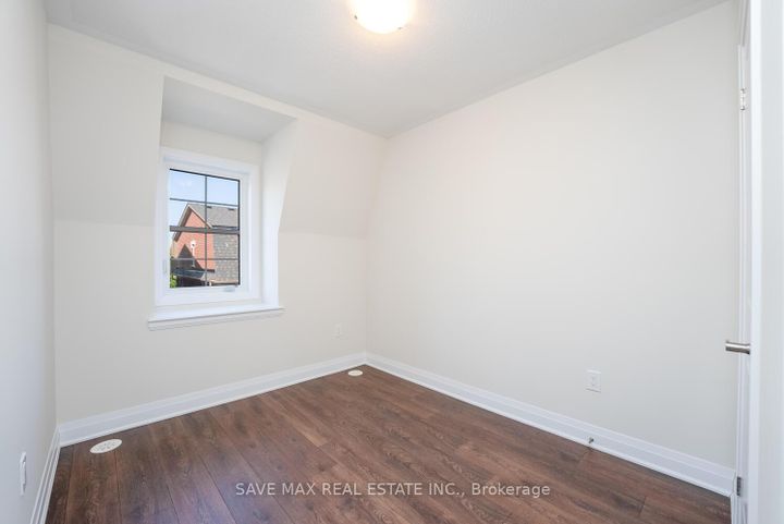 Photo 40 at 13 Kennisis Way, Maple, Vaughan
