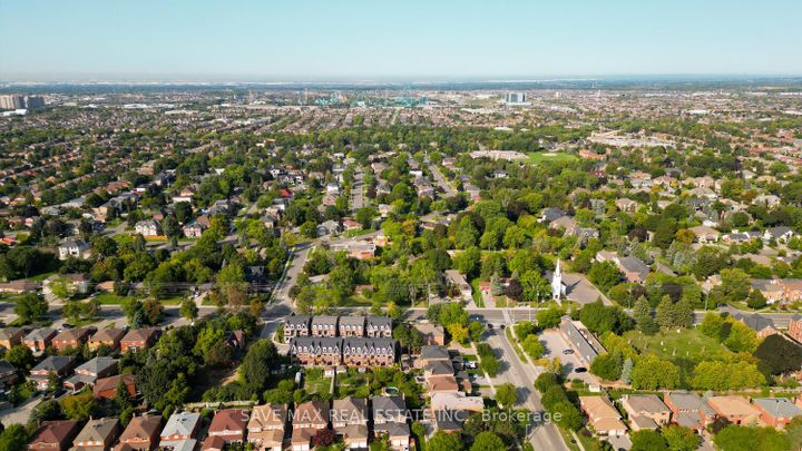 Photo 48 at 13 Kennisis Way, Maple, Vaughan