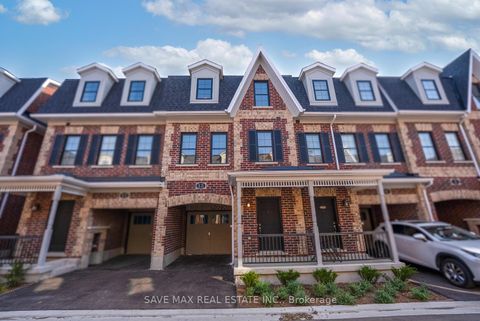 Photo 3 at 13 Kennisis Way, Maple, Vaughan
