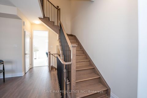 Photo 27 at 13 Kennisis Way, Maple, Vaughan