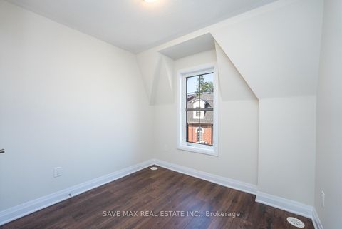 Photo 37 at 13 Kennisis Way, Maple, Vaughan