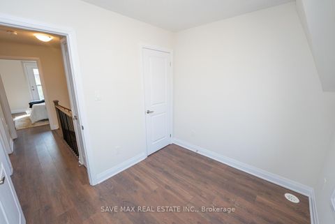 Photo 39 at 13 Kennisis Way, Maple, Vaughan