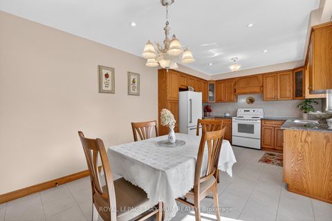 Photo 14 at 39 Katie Court, Maple Leaf, Toronto
