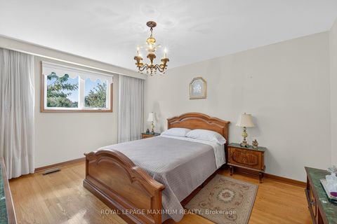Photo 19 at 39 Katie Court, Maple Leaf, Toronto