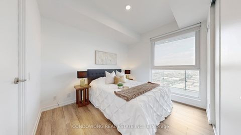 Photo 4 at 4209 - 7890 Jane Street, Vaughan Corporate Centre, Vaughan