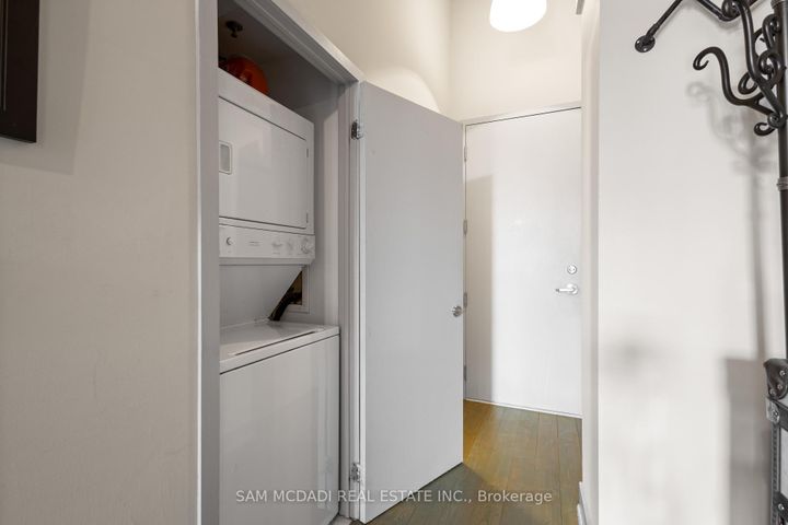 Photo 4 at 204 - 183 Dovercourt Road, Bellwoods, Toronto