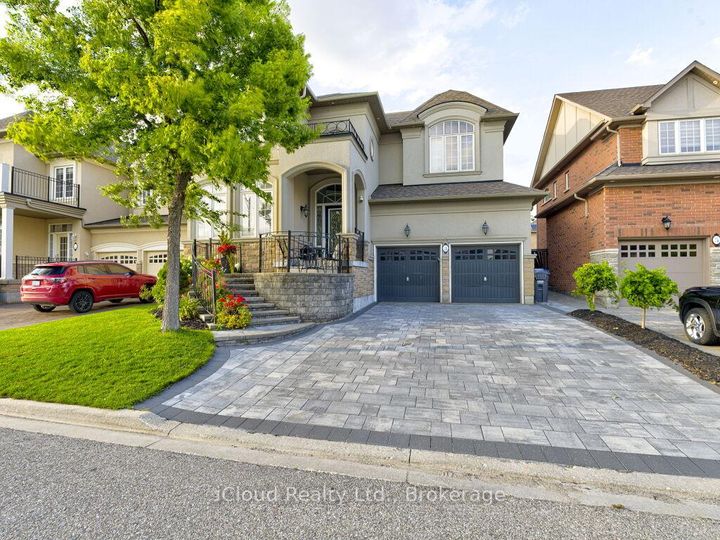Photo 2 at 3 Vissini Way, Bram East, Brampton