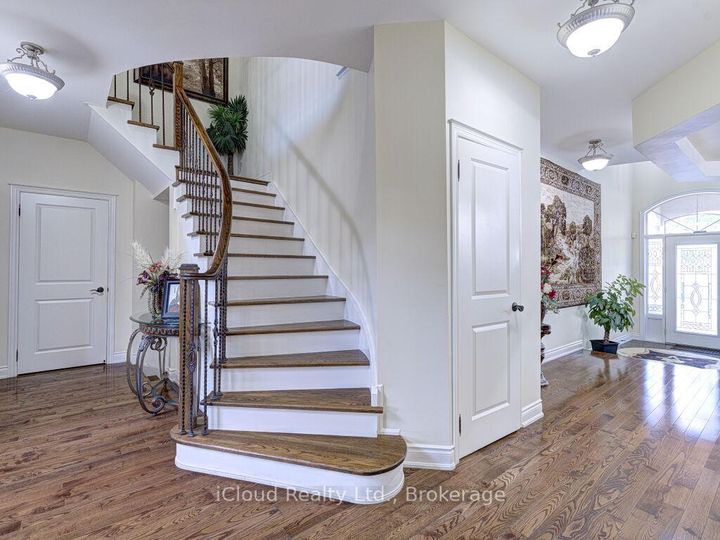 Photo 15 at 3 Vissini Way, Bram East, Brampton