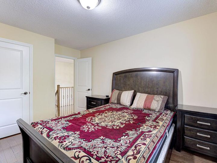 Photo 18 at 3 Vissini Way, Bram East, Brampton