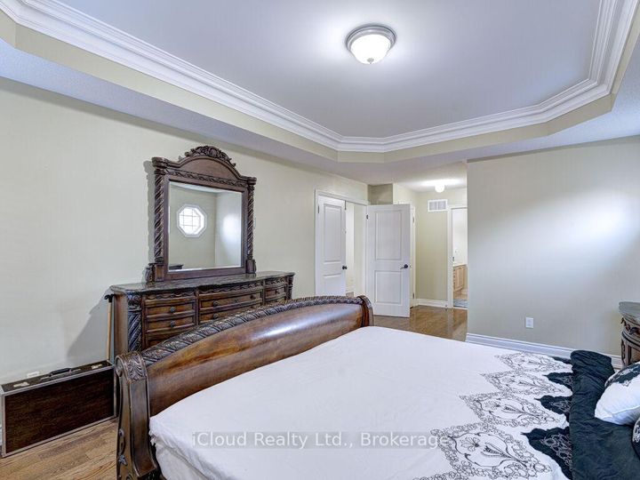 Photo 21 at 3 Vissini Way, Bram East, Brampton