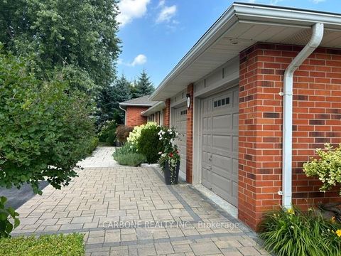 Photo 2 at 335 Forde Crescent, King City, King