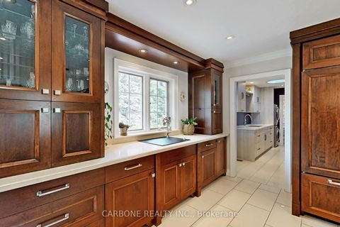 Photo 17 at 335 Forde Crescent, King City, King