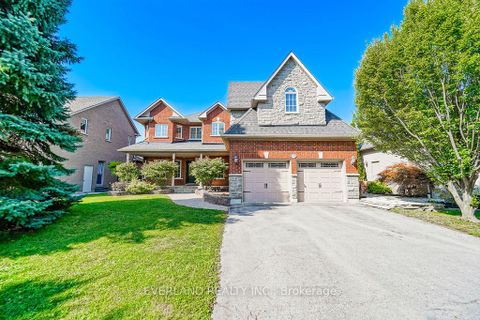 Photo 1 at 618 Foxcroft Boulevard, Wyndham, Newmarket