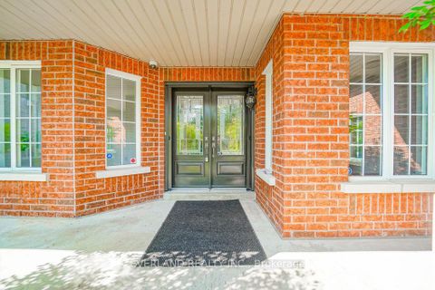 Photo 2 at 618 Foxcroft Boulevard, Wyndham, Newmarket