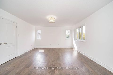 Photo 20 at 618 Foxcroft Boulevard, Wyndham, Newmarket