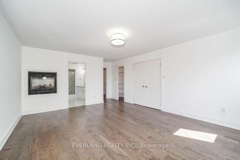 Photo 21 at 618 Foxcroft Boulevard, Wyndham, Newmarket