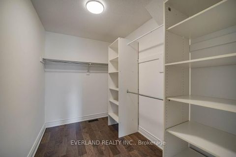 Photo 22 at 618 Foxcroft Boulevard, Wyndham, Newmarket