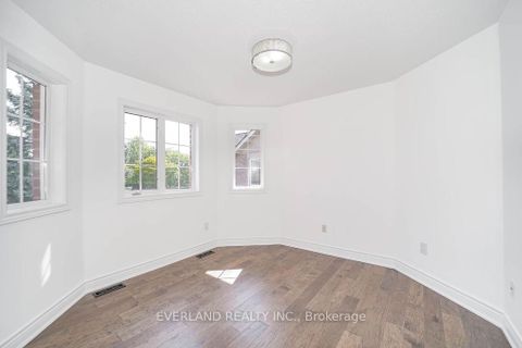 Photo 25 at 618 Foxcroft Boulevard, Wyndham, Newmarket