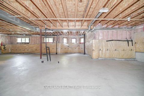 Photo 36 at 618 Foxcroft Boulevard, Wyndham, Newmarket