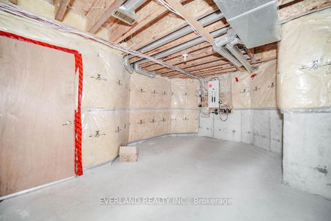 Photo 37 at 618 Foxcroft Boulevard, Wyndham, Newmarket