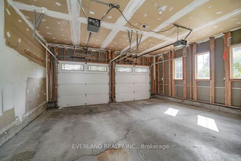 Photo 38 at 618 Foxcroft Boulevard, Wyndham, Newmarket