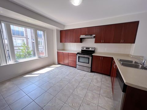 Photo 4 at 55 Burton Howard Drive, Bayview Northeast, Aurora