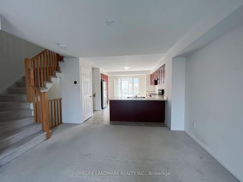 Photo 6 at 55 Burton Howard Drive, Bayview Northeast, Aurora