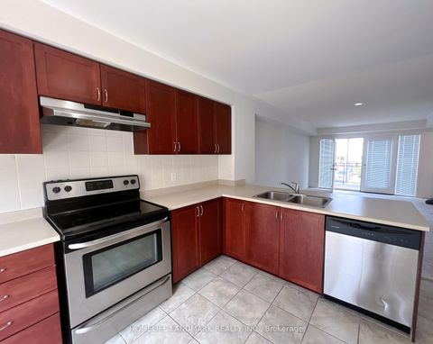 Photo 7 at 55 Burton Howard Drive, Bayview Northeast, Aurora