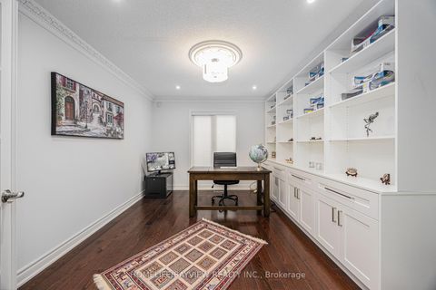 Photo 12 at 11 Wendover Court, Bayview Hill, Richmond Hill Photo 12 at 11 Wendover Court, Bayview Hill, Richmond Hill