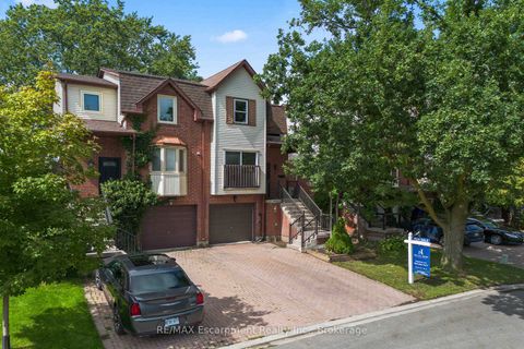 Photo 0 at 13 Normandy Place, CO Central, Oakville