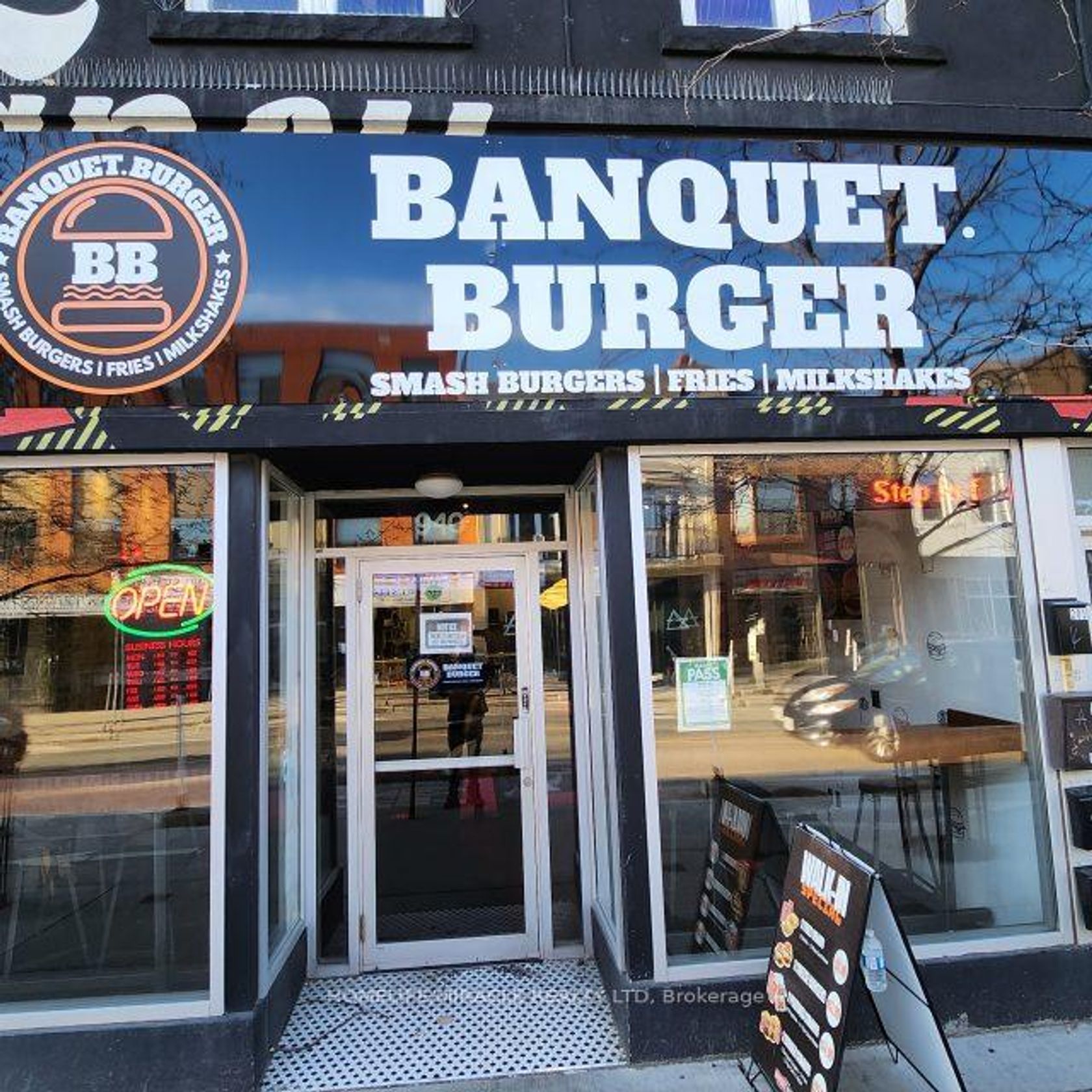 940 Bloor Street W, Junction, Toronto photo 0