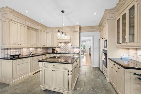 Photo 9 at 45 Algarve Crescent, Pellam Park, Toronto