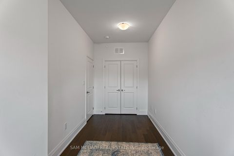 Photo 21 at 21 - 95 Brookfield Road, CO Central, Oakville