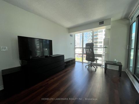 Photo 4 at 1706 - 19 Grand Trunk Crescent, Waterfront Communities C1, Toronto