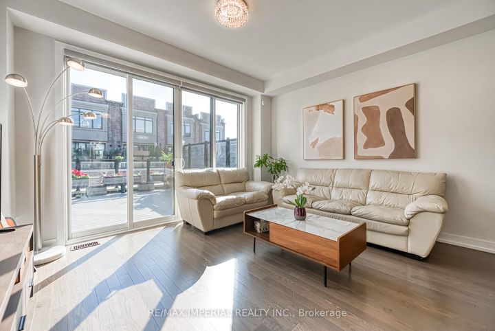 Photo 14 at 173 Salterton Circle, Rural Vaughan, Vaughan